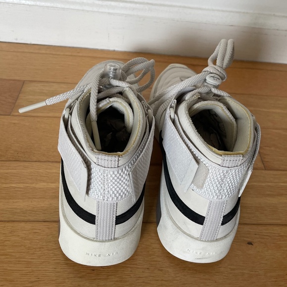 Nike Air x Fear of God (Light Bone) - Picture 4 of 10